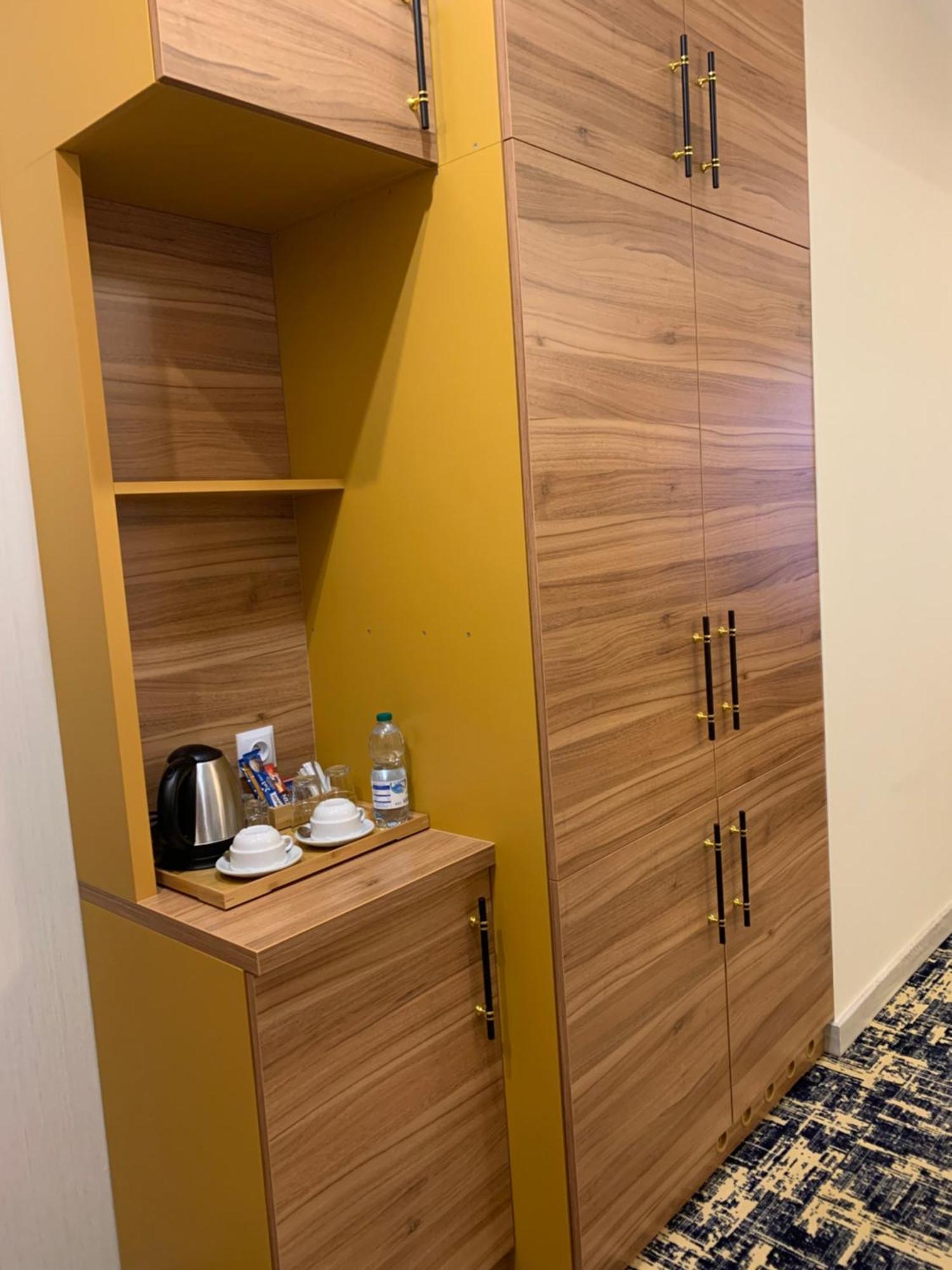 Aparthotel Piramida à Boleslawiec  Extérieur photo